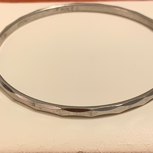 Monet Jewelry - VINTAGE MONET Narrow Silver Bangle with Hammered Edge 1980s